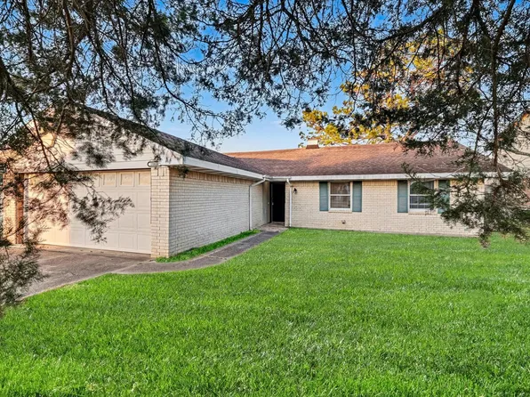 10818 Highpoint Ln, Montgomery, TX 77356