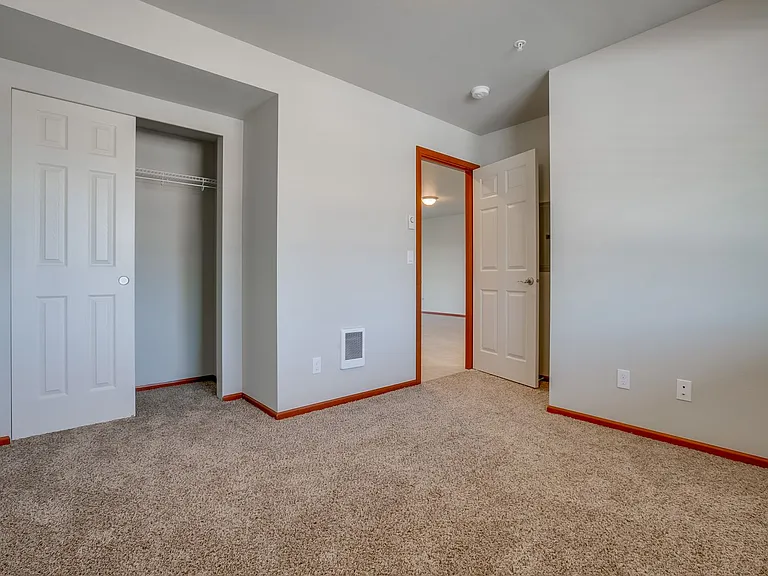 Willy Flats — Photo 13