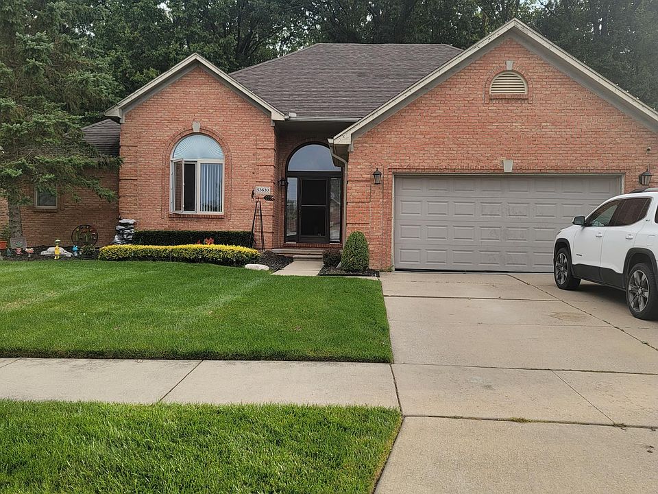 1st image of 53630 Deerfield Ln