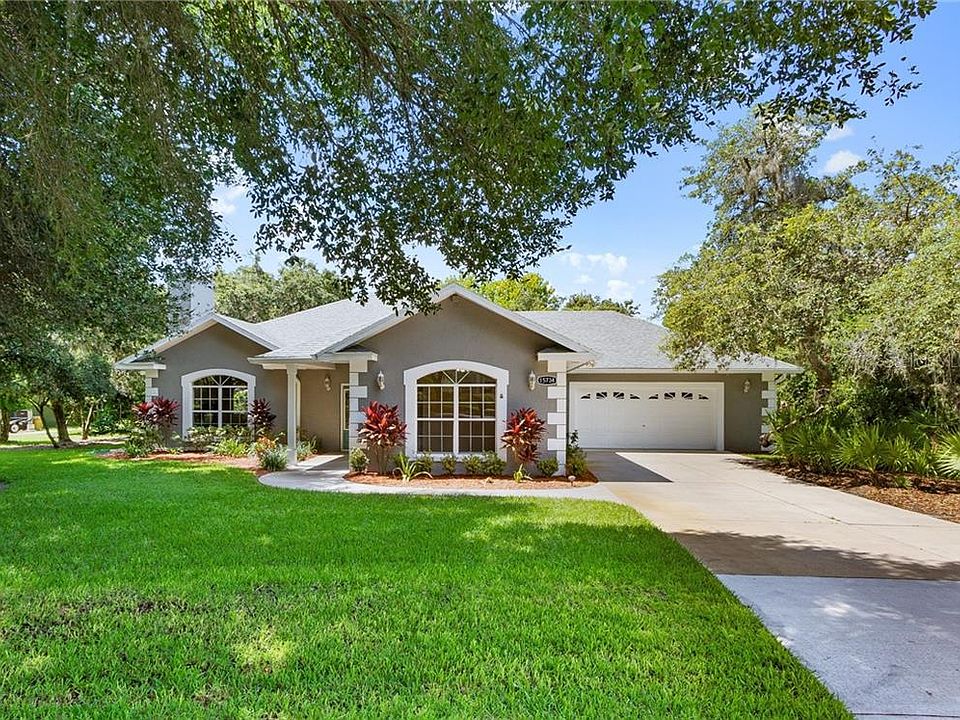 1st image of 15734 Oak Glen Way