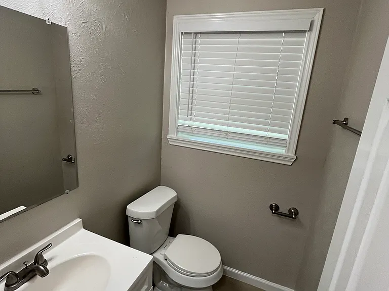 2911 Millmar Dr — Photo 8