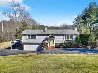 54 Brookdale Rd, Mahopac, NY 10541