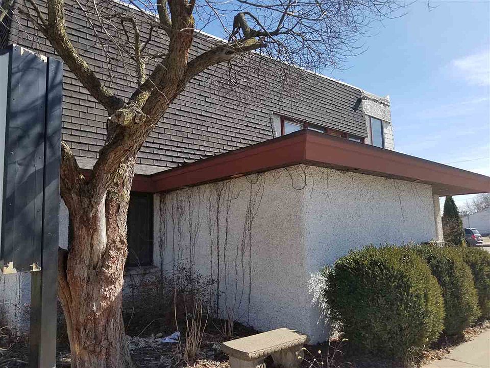 2nd image of 401 N 4th St