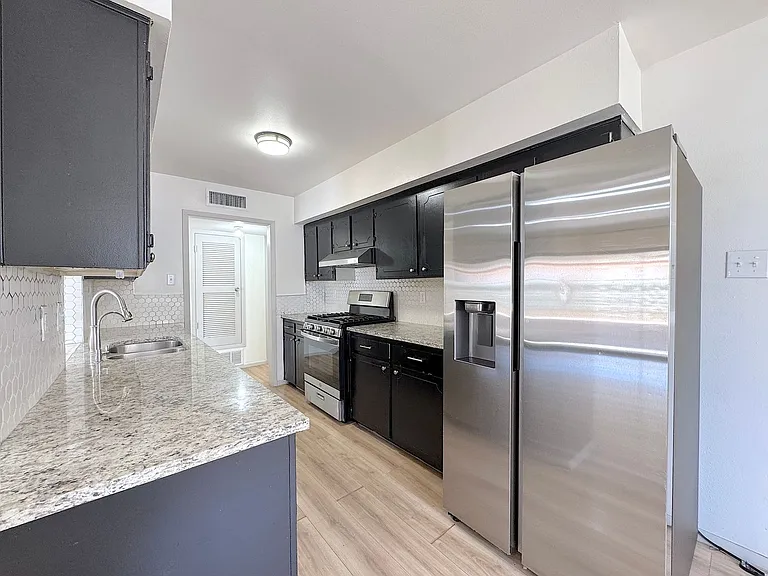 10617 Josie Pl — Photo 13