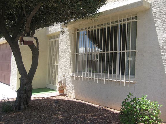 3rd image of 1259 N Tracy Ave