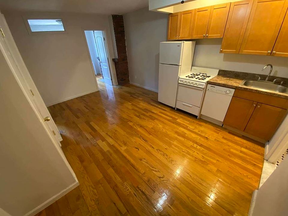 1st image of 333 E 33rd St #5E