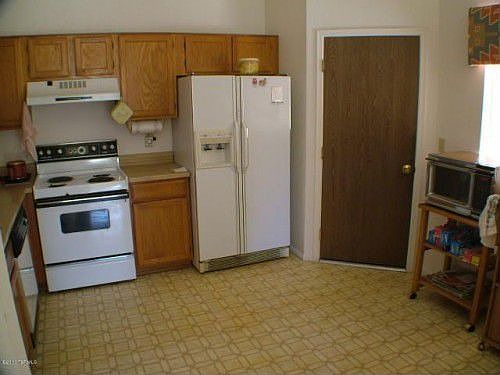 1st image of 9372 N Hampshire Dr