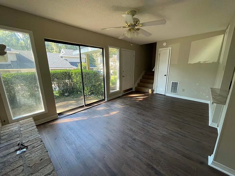 6445 Cedar Bend Ct #D — Photo 7
