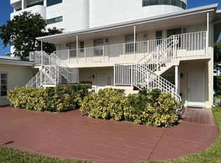 2620 E Way APT 10, West Palm Beach, FL 33404