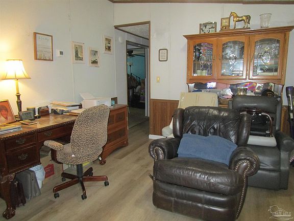 5th image of 4010 Wilkes St