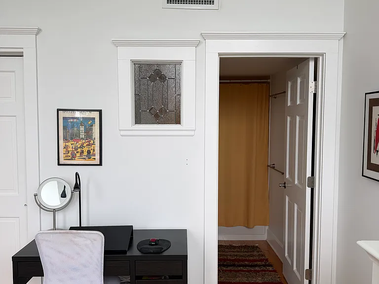 52 Sanborn St #206 — Photo 4