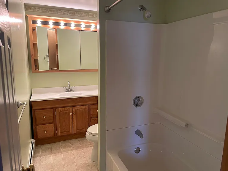 6 Edgewood Rd #2 — Photo 3