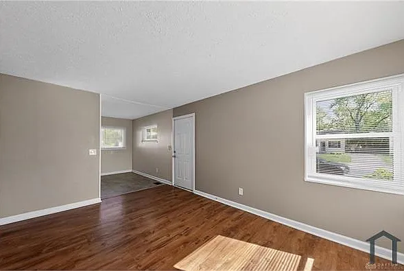 4563 Nevada Ave — Photo 8