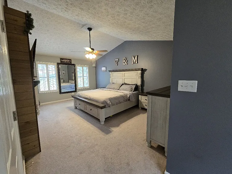 9409 Continental Dr — Photo 7