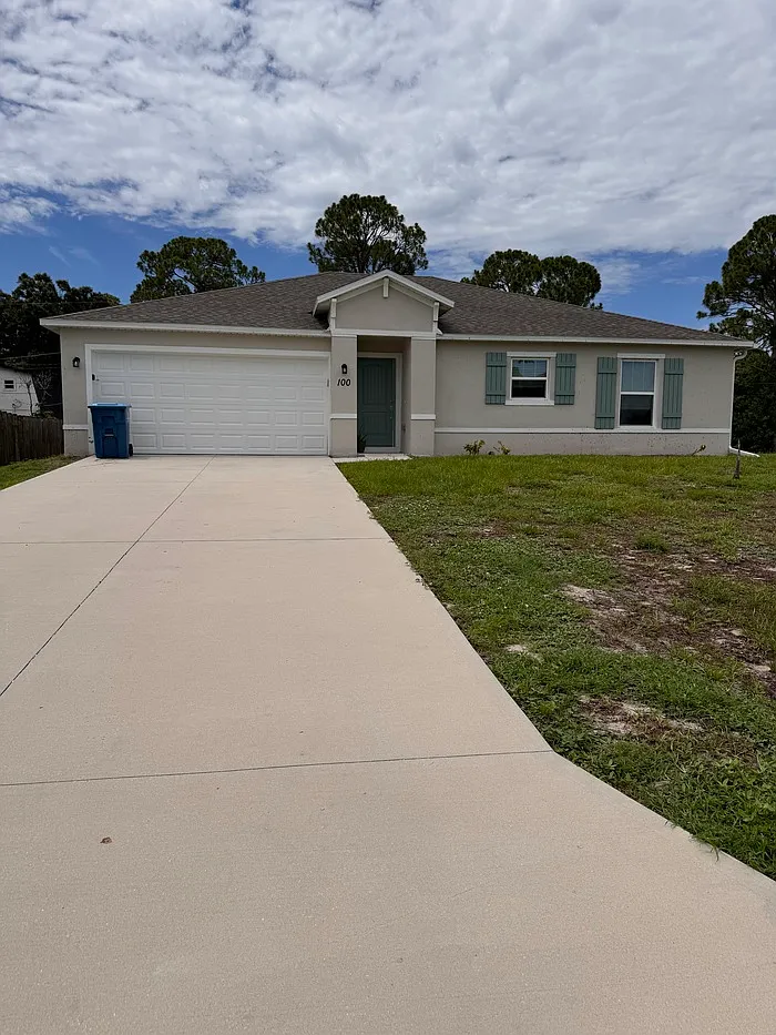 4 bed, 2.0 bath, 1650 sqft, $2,095 — Photo 1