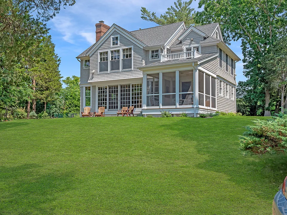 13 Waters Edge Rd