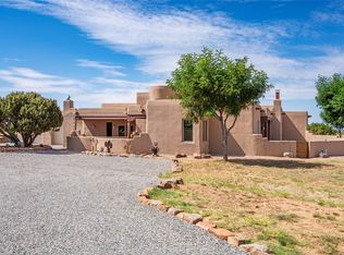 17 Camerada Rd, Santa Fe, NM 87508