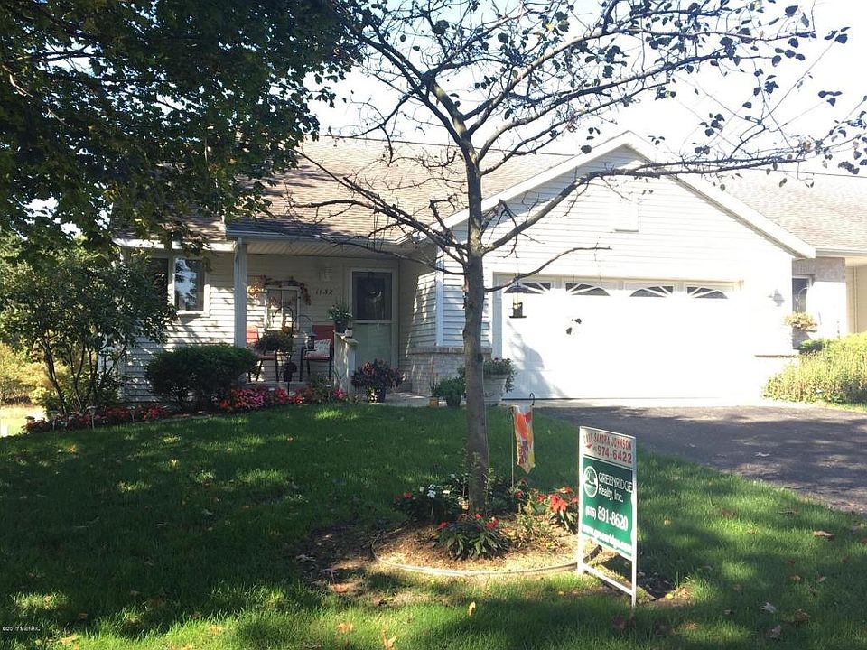 1st image of 1632 Parker Dr #22