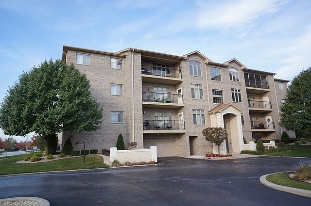 1st image of 18650 Pine Lake Dr APT 2D