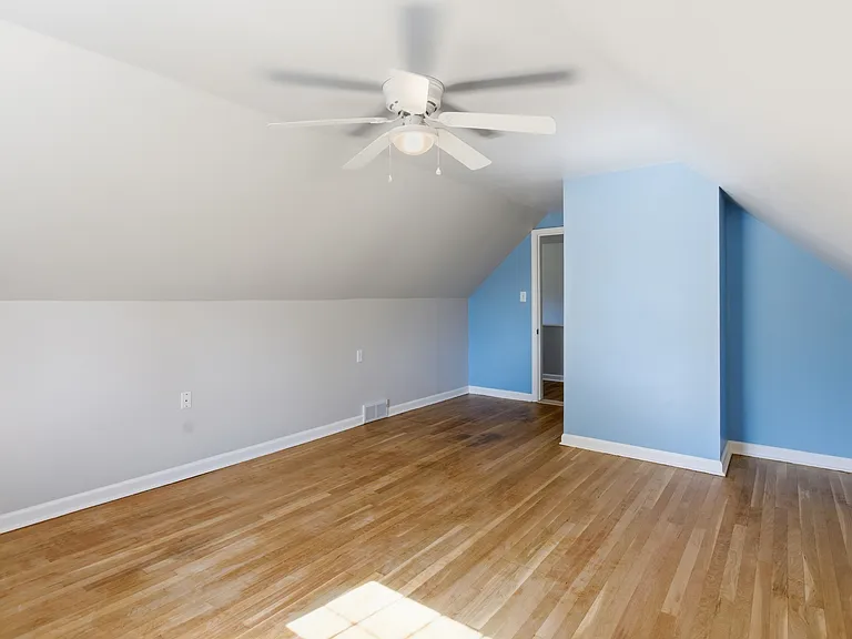 257 Moreland Rd — Photo 28