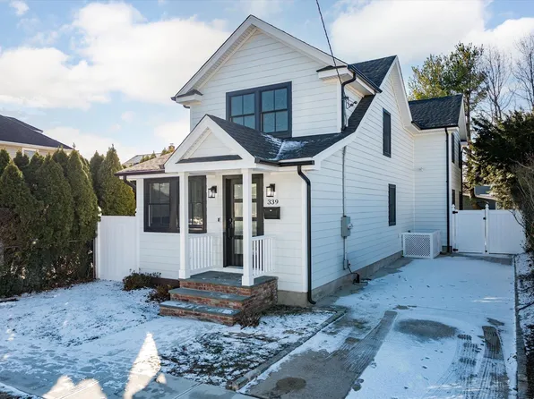 339 Burkhard Avenue, Mineola, NY 11501