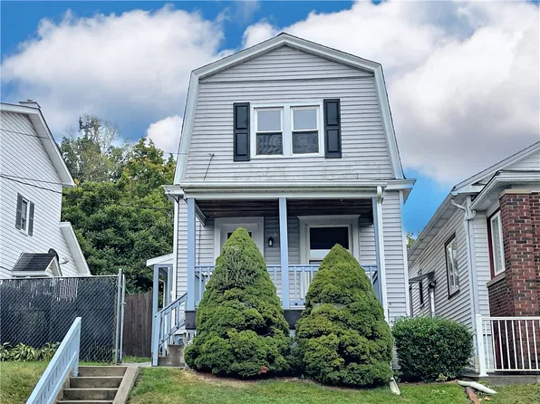 303 Summit Ave, Ellwood City, PA 16117