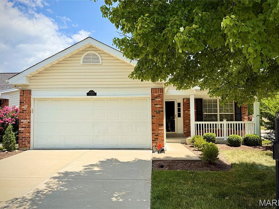 1st image of 10218 Carlton Place Ct