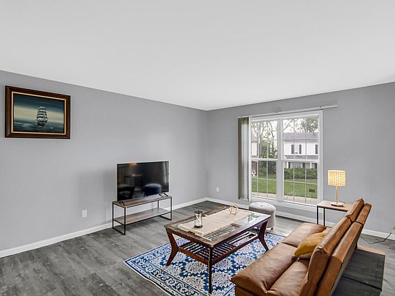 4th image of 5939 Fillmore Pl