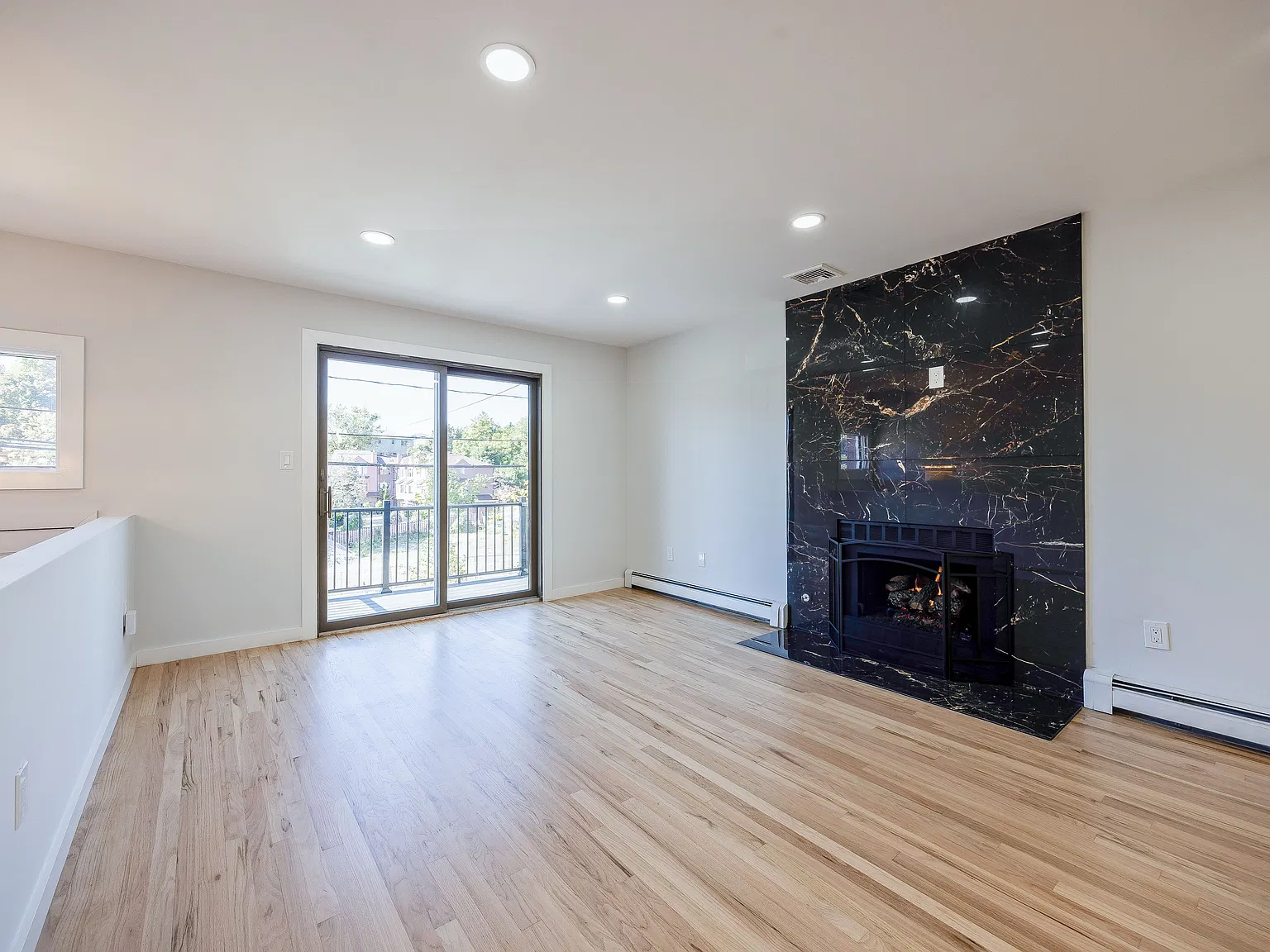 3 bed, $6,800 — Photo 4