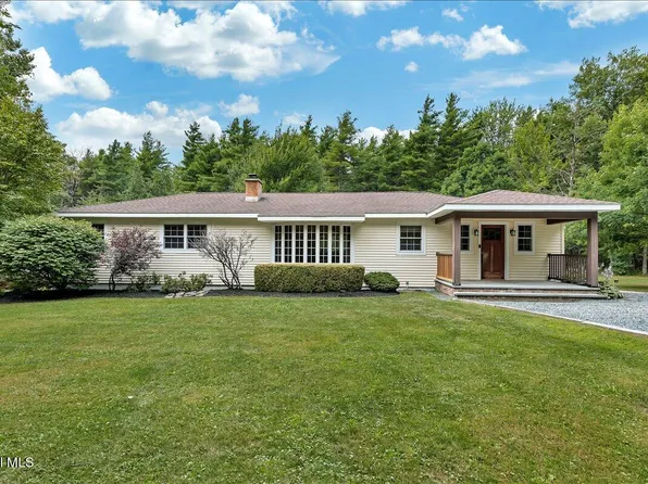 54 Cold Springs Road, Troy, NY 12180