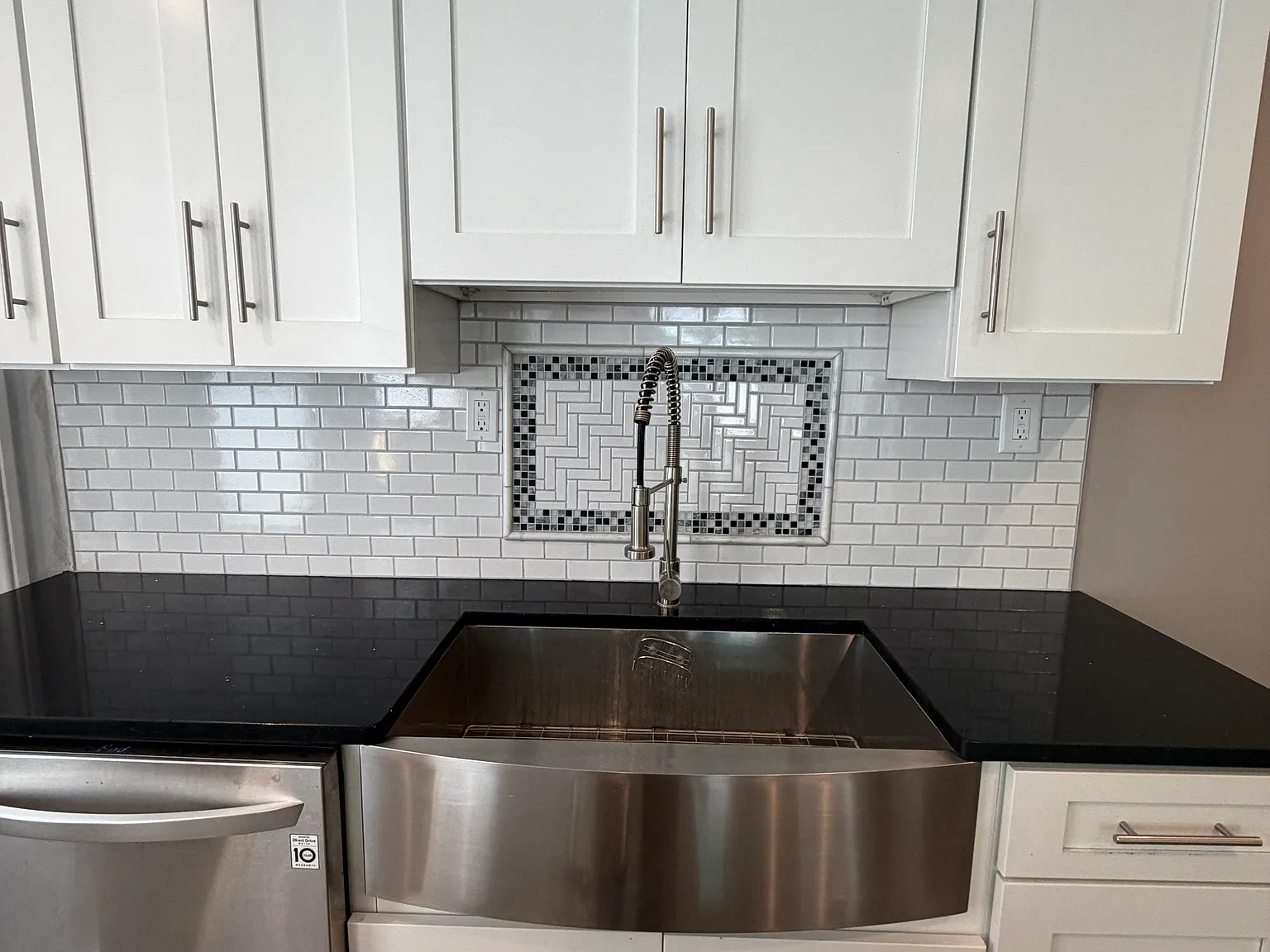 1 bed, 600 sqft, $1,350 — Photo 2