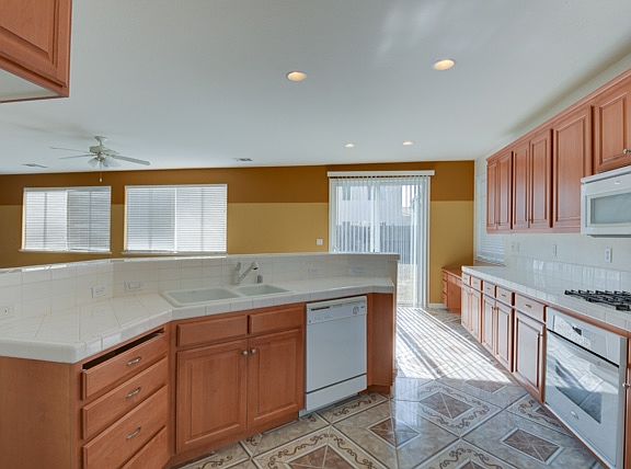 3rd image of 1725 Wilde Dr