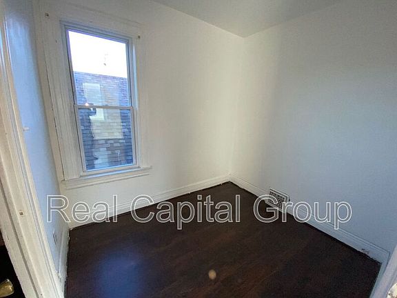 5th image of 537 Busti Ave