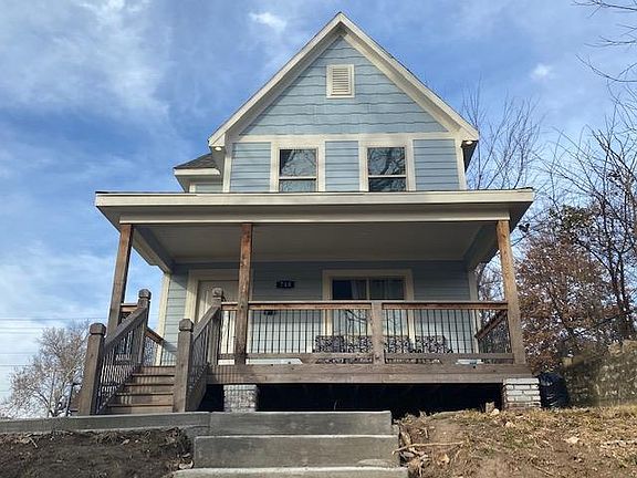 2nd image of 748 Sandusky Ave