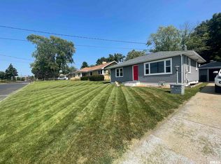 4320 N Pleasant Ridge Ct, Peoria, IL 61614