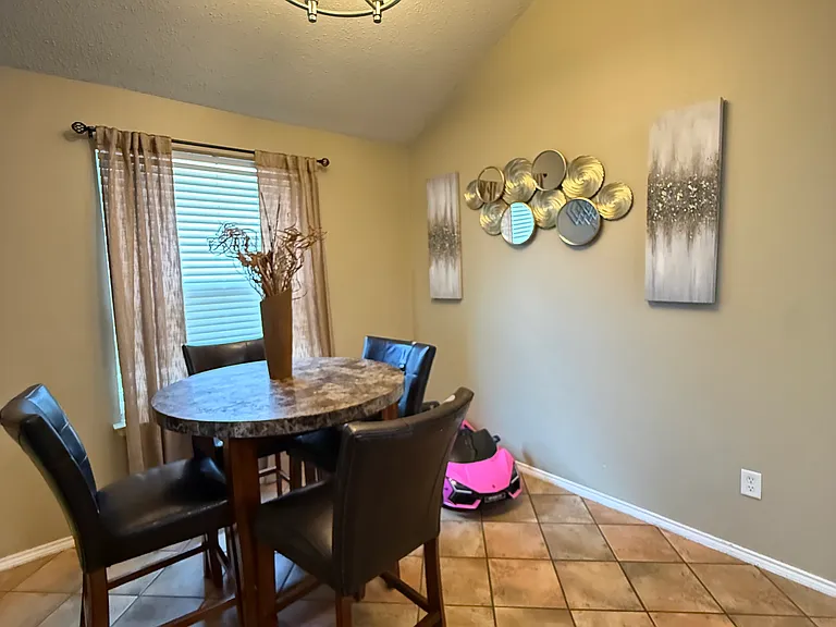 Breakfast area