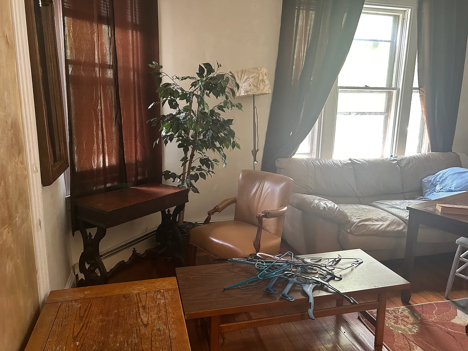 6 bed, 3.5 bath, $850 — Photo 4