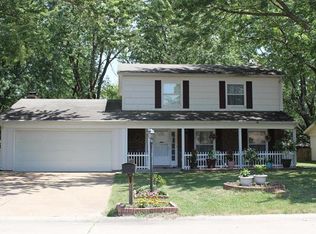 3212 Seven Pines Dr, Belleville, IL 62221