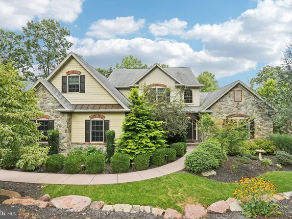 36 Stonehill Dr, Mohnton, PA 19540