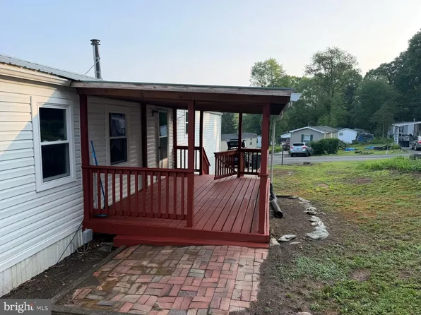 309 Poplar Ln, New Providence, PA 17560