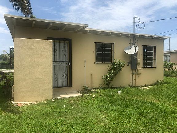 3rd image of 521 NW 11th St