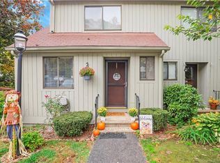 212 Concord Ct #212, Beacon Falls, CT 06403