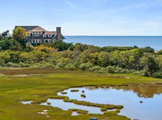 8 Wigwam Rd, Falmouth, MA 02540