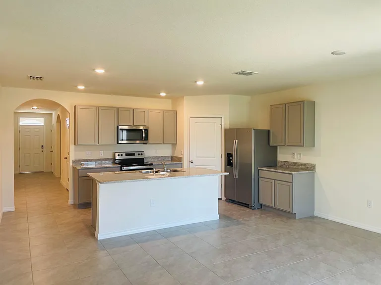 5503 Hollingworth Trl — Photo 6