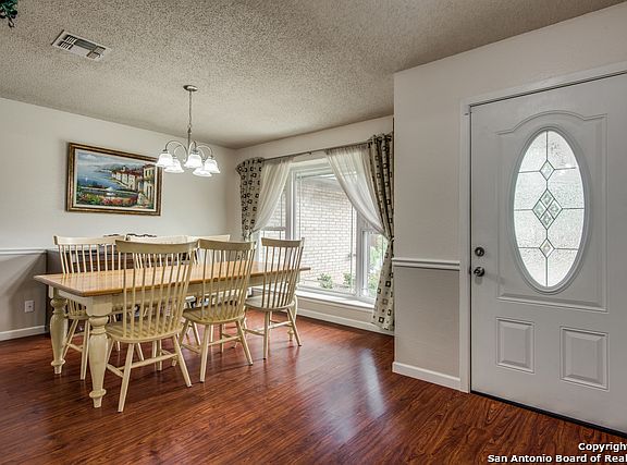 4th image of 9239 Braswell St