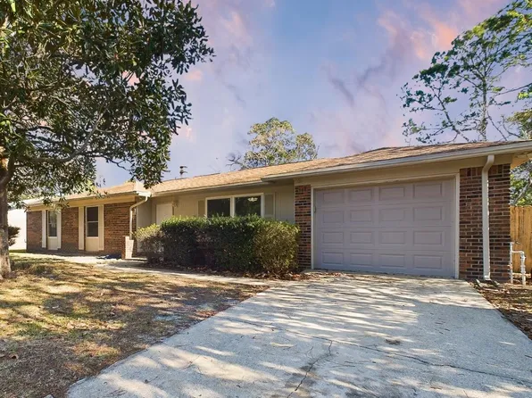 1805 Rattan Palm Dr, Niceville, FL 32578