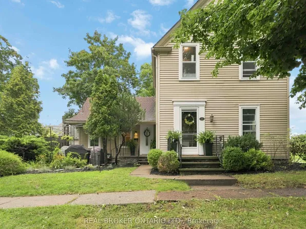 53 Archange St, Fort Erie, ON L2A 3K6