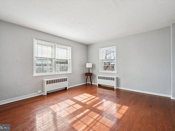 2nd image of 735 Melon Pl #C