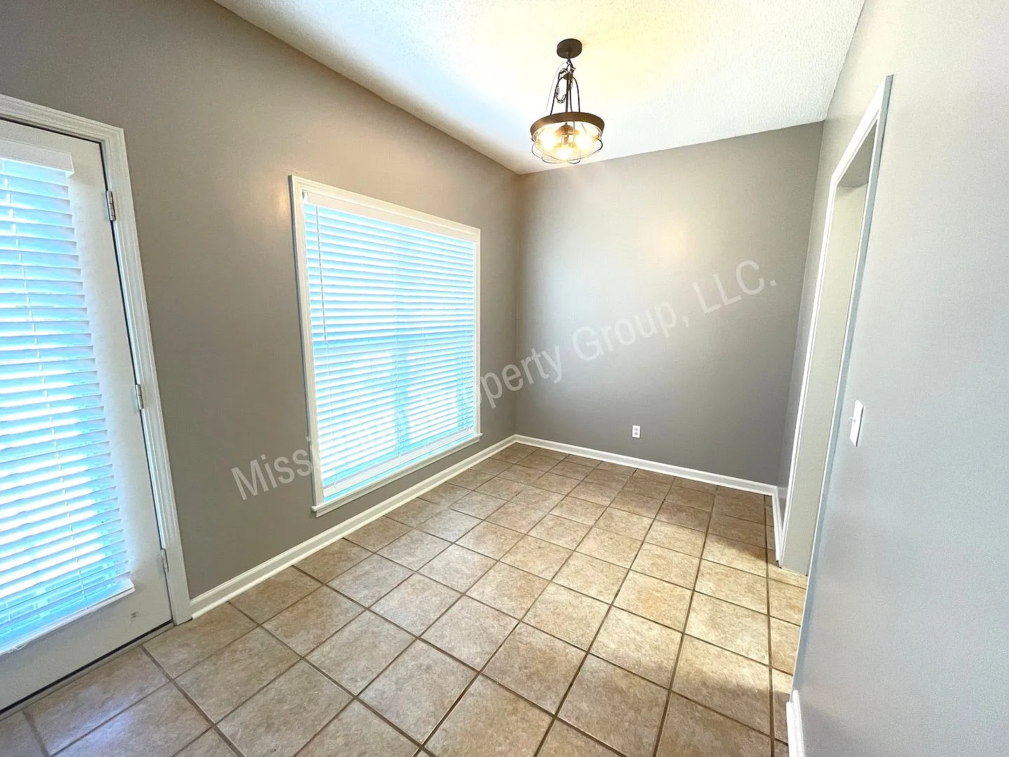 3bd/2ba For Rent — Photo 4