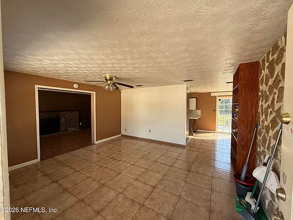 5th image of 4424 KEY LARGO Drive